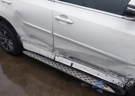 2018 Toyota Highlander Xle from USA, damaged, VIN 5TDKZRFH0JS282686